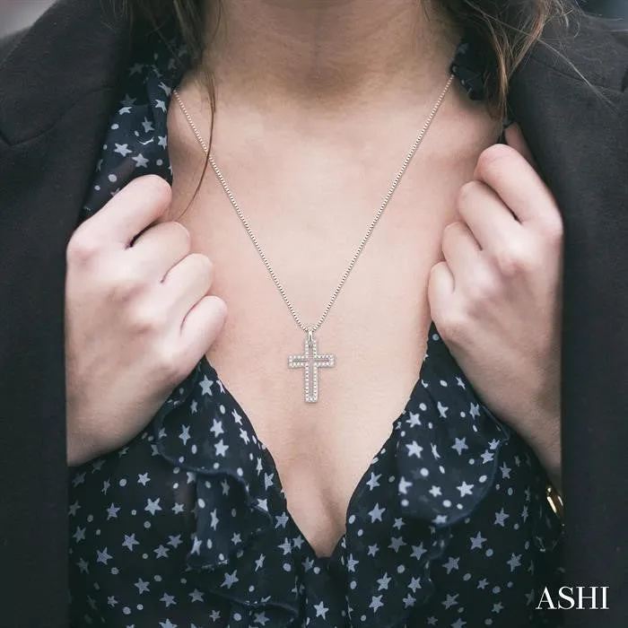 1/4 Ctw Round Cut Diamond Cross Pendant in 10K White Gold with Chain