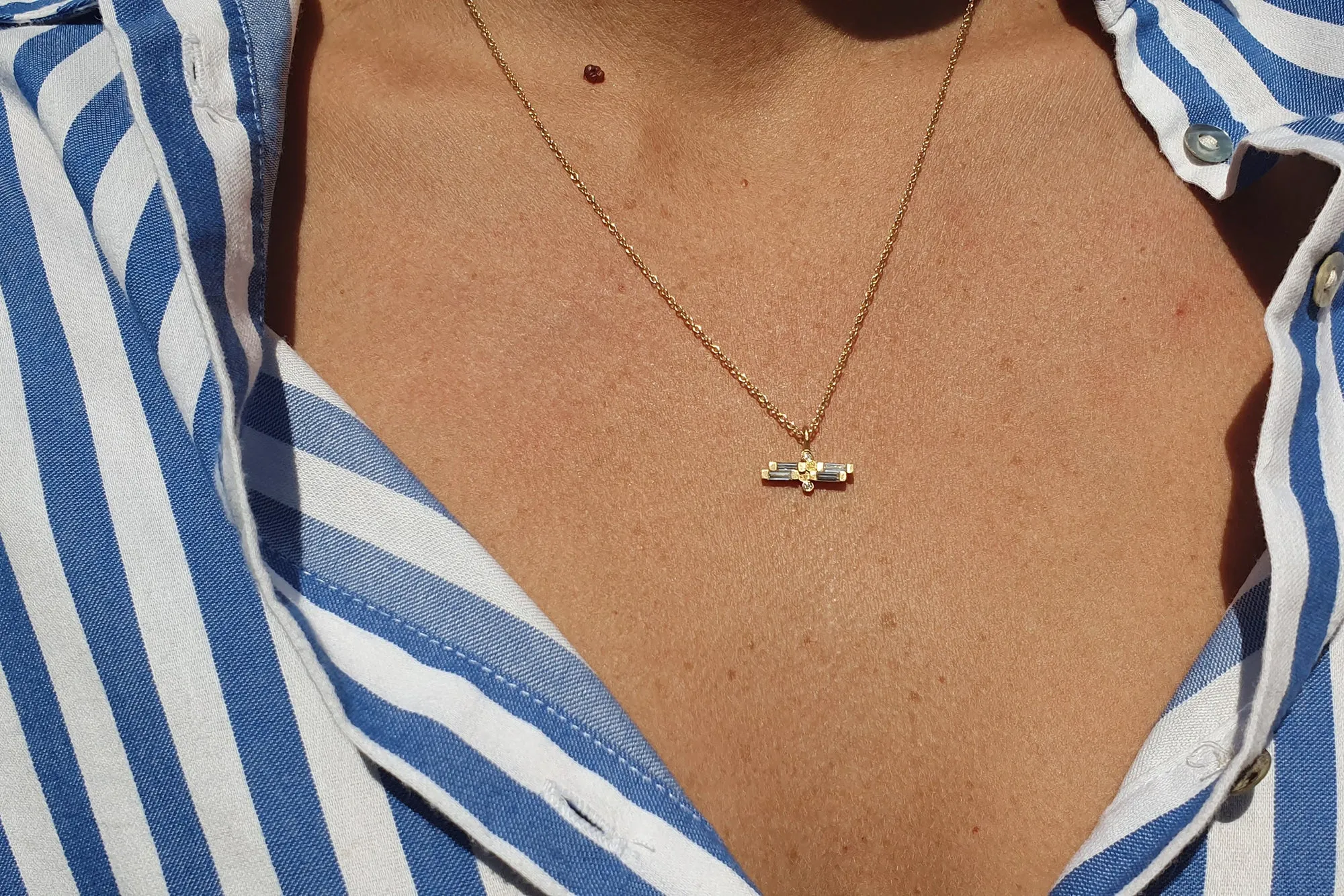 18k Needle Baguette Diamonds Necklace