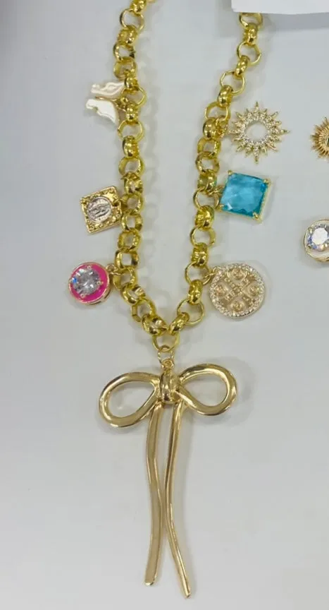 Bow charm necklace’s