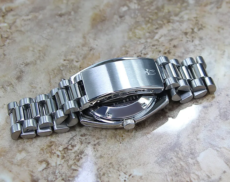Bulova N9 Swiss Made Day Date Auto Mens 36mm 1975 Watch