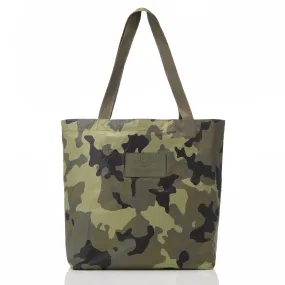 Camo Reversible Tote / Hunter Olive