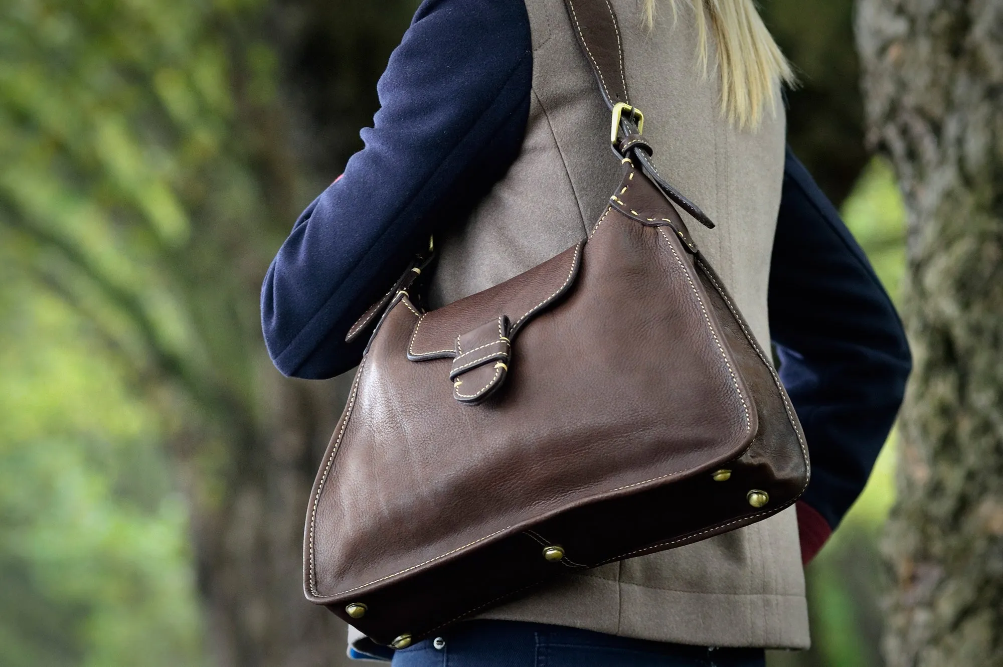 CINTA LEATHER SHOULDER BAG