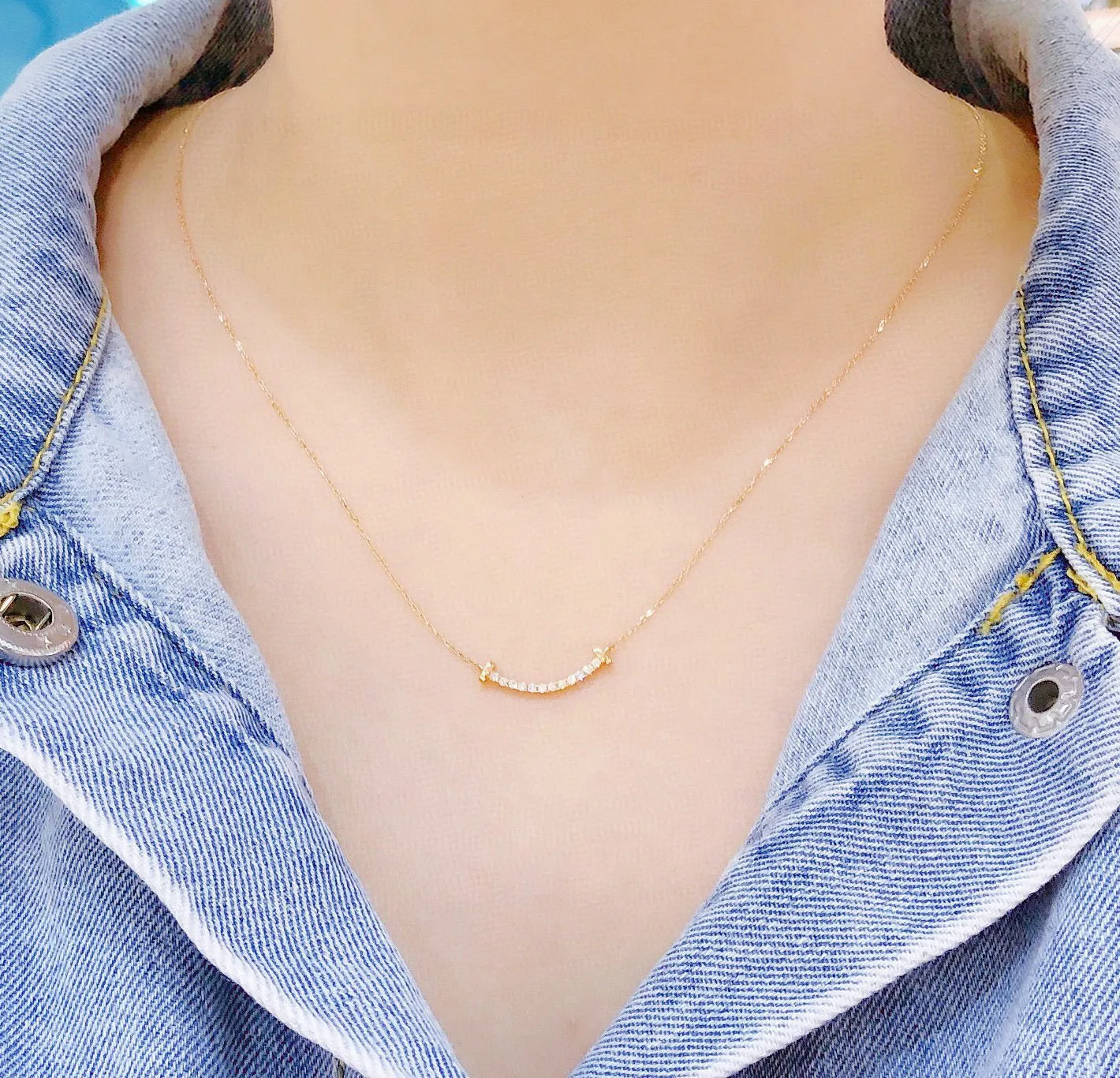 Classic 18K Solid Gold Diamond Smile Necklace