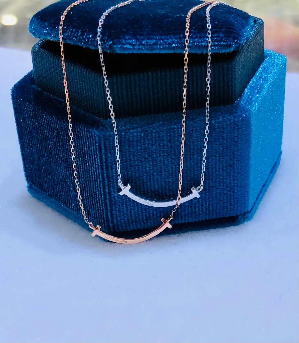Classic 18K Solid Gold Diamond Smile Necklace