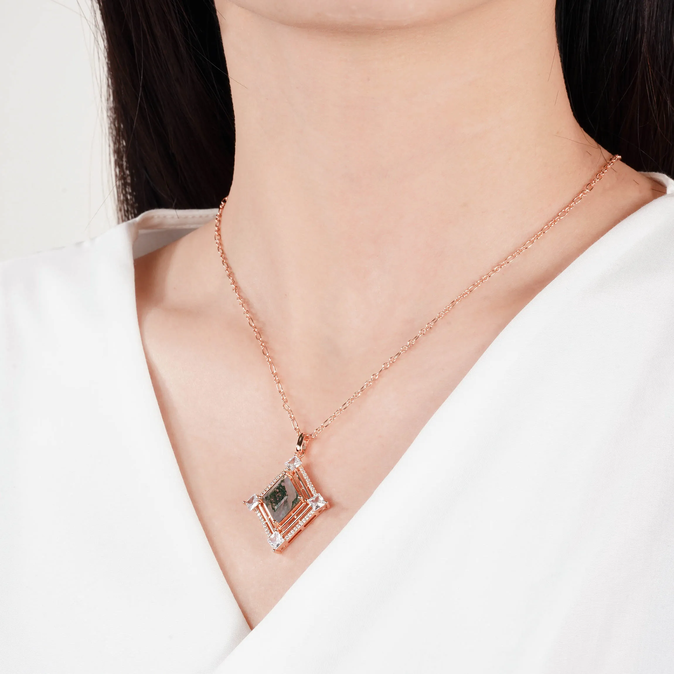 Fria Moss Agate Necklace