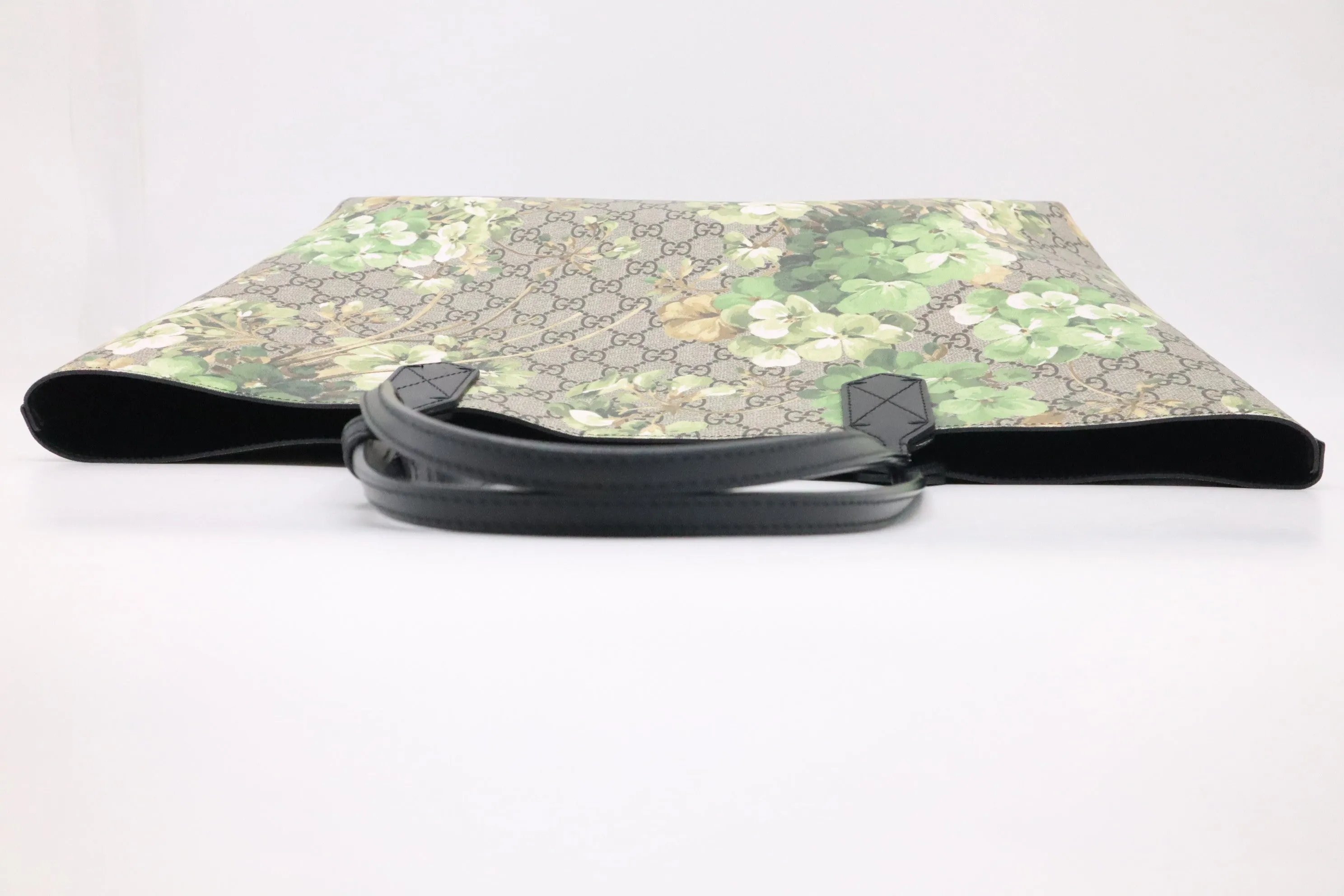 Gucci Reversible Tote in Green Blooms GG Supreme Canvas
