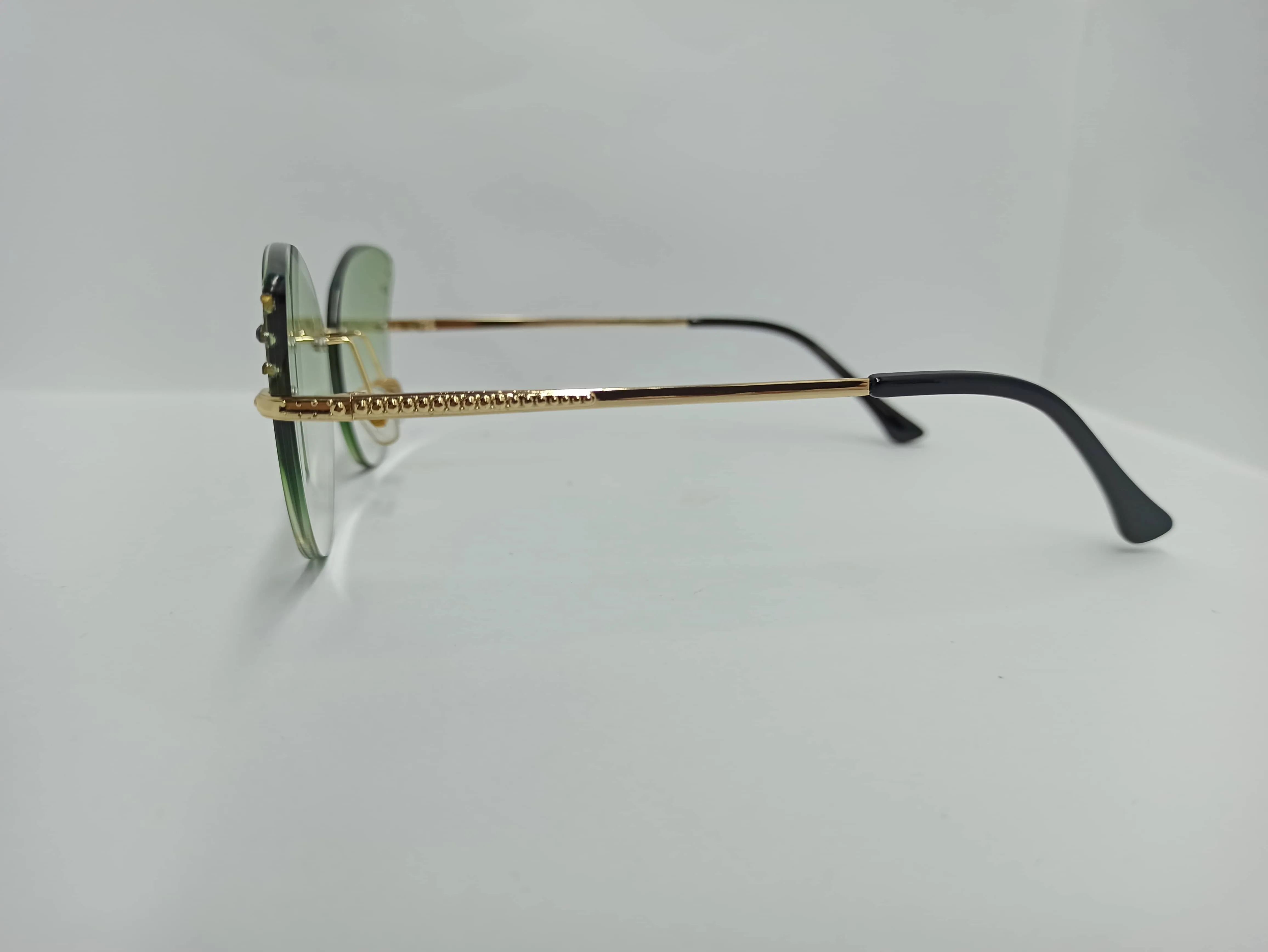 Modern Green Sunglass - SG286 - Metal Legs/Polycarbonate Lens - Women - Budget Sunglass
