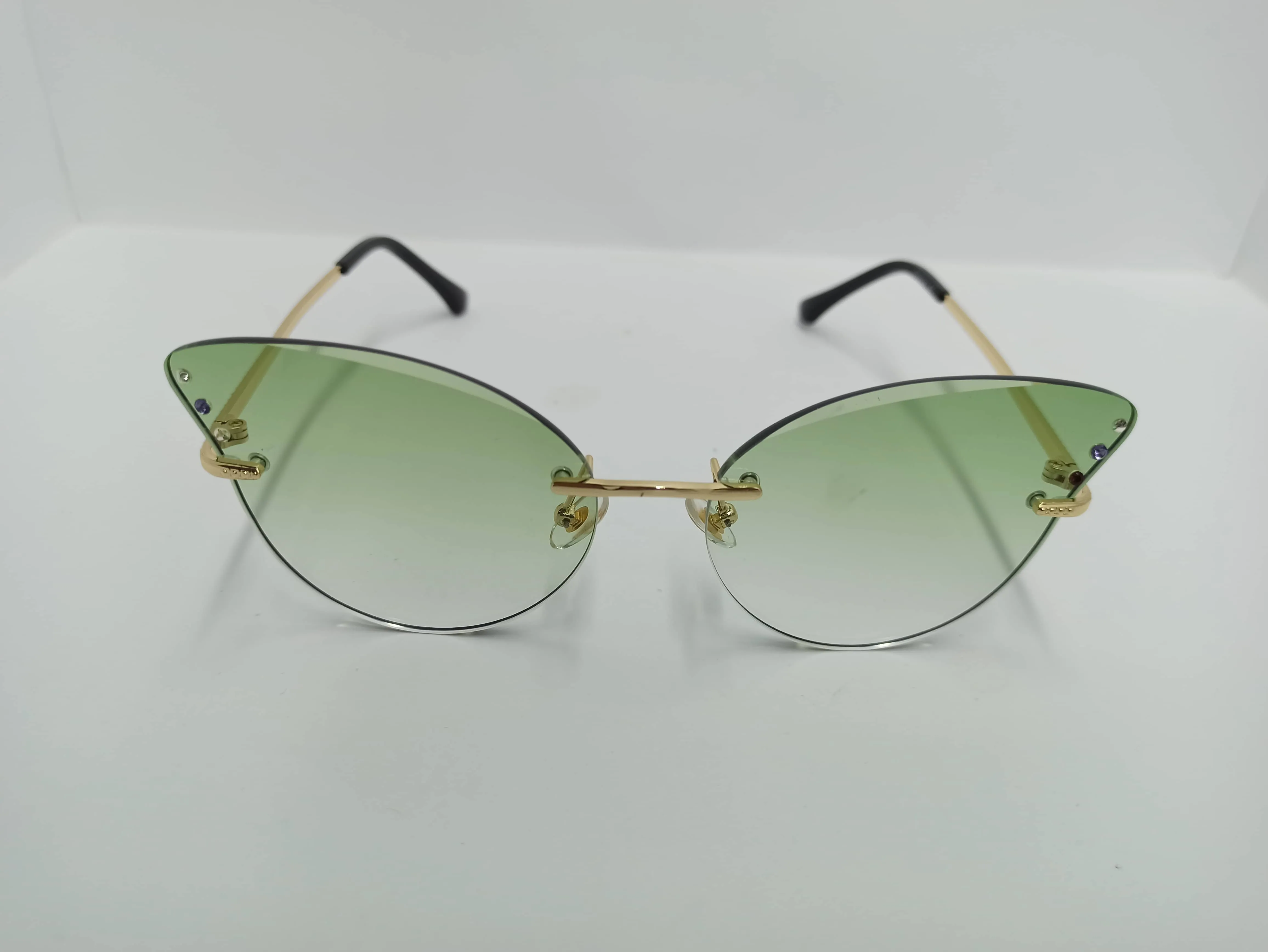 Modern Green Sunglass - SG286 - Metal Legs/Polycarbonate Lens - Women - Budget Sunglass